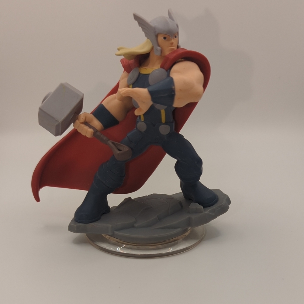 Disney Infinity Thor Marvel Action Figure with Red Cape and Gray Hammer
